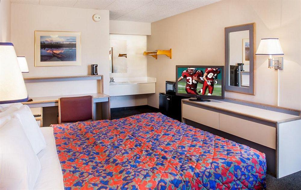 Travelodge By Wyndham Peoria Exterior foto