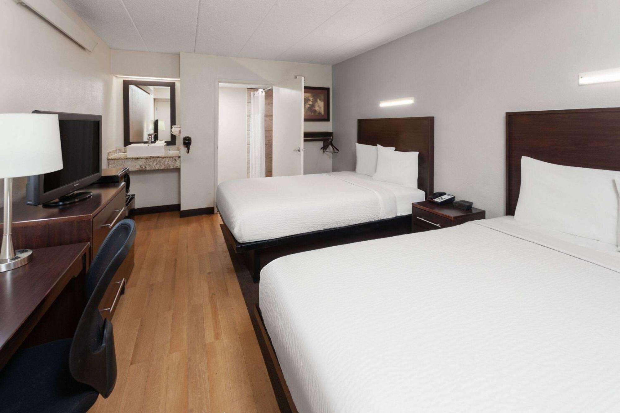 Travelodge By Wyndham Peoria Exterior foto